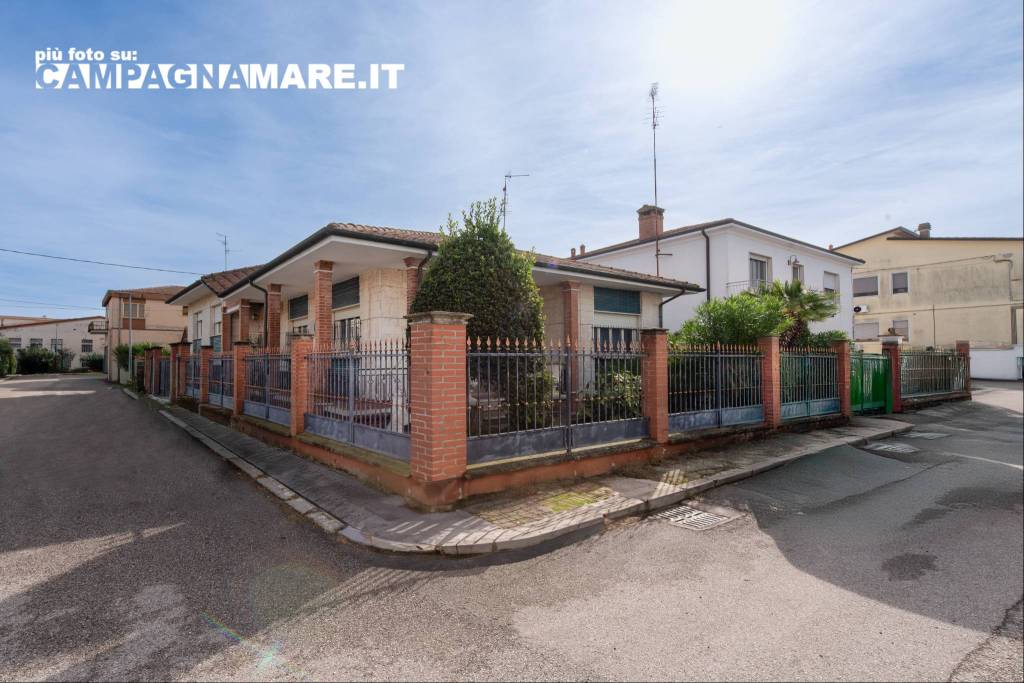 casa indipendente in vendita a Codigoro