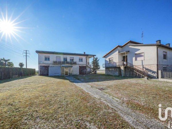 casa indipendente in vendita a Codigoro in zona Mezzogoro
