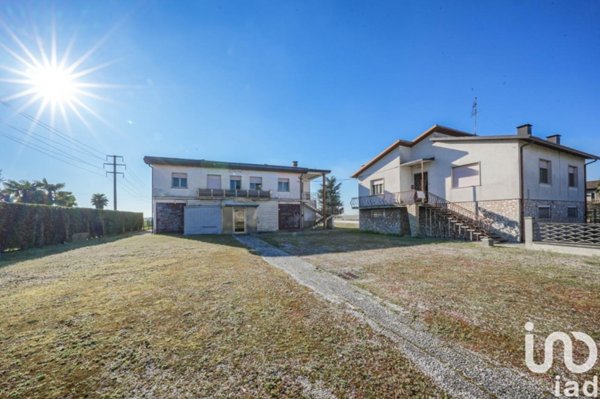 casa indipendente in vendita a Codigoro in zona Mezzogoro