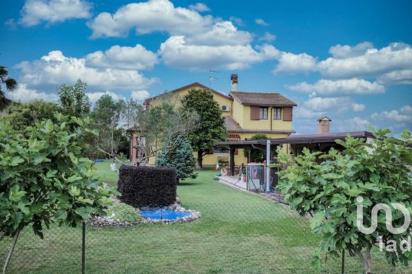 casa indipendente in vendita a Codigoro in zona Mezzogoro