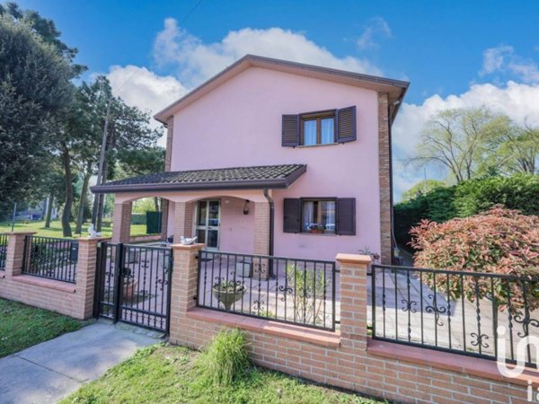 casa indipendente in vendita a Codigoro in zona Caprile