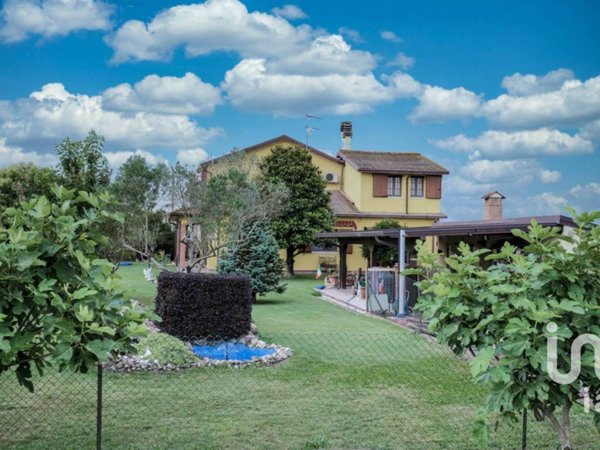 casa indipendente in vendita a Codigoro in zona Mezzogoro