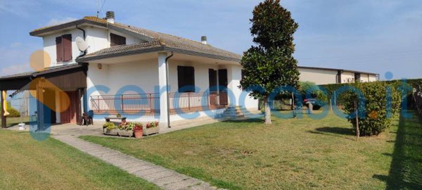 casa indipendente in vendita a Codigoro in zona Pontelangorino