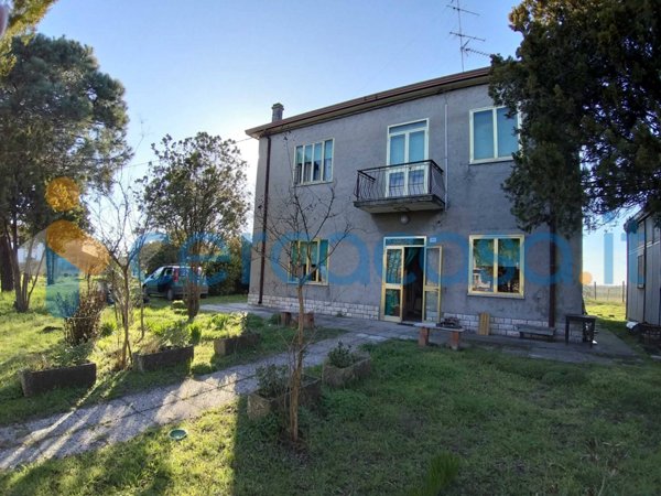 casa indipendente in vendita a Codigoro in zona Italba