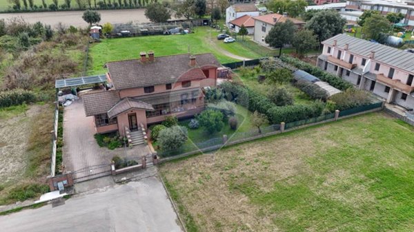 casa indipendente in vendita a Codigoro in zona Pontelangorino