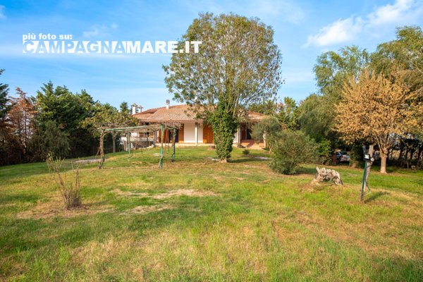casa indipendente in vendita a Codigoro in zona Mezzogoro