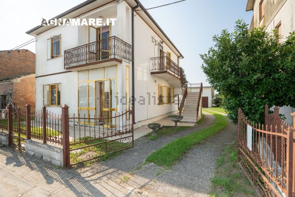 casa indipendente in vendita a Codigoro in zona Pontelangorino