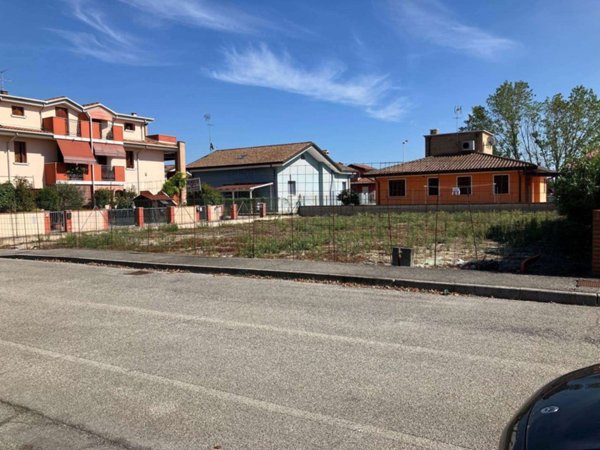 casa indipendente in vendita a Codigoro in zona Volano