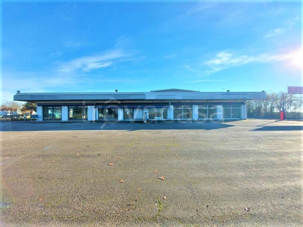 locale commerciale in vendita a Codigoro