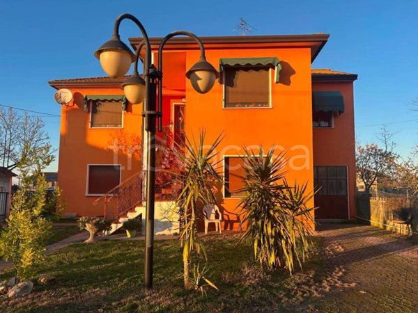 casa indipendente in vendita a Codigoro in zona Pontelangorino