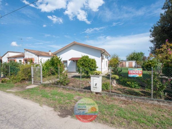 casa indipendente in vendita a Codigoro in zona Pontelangorino