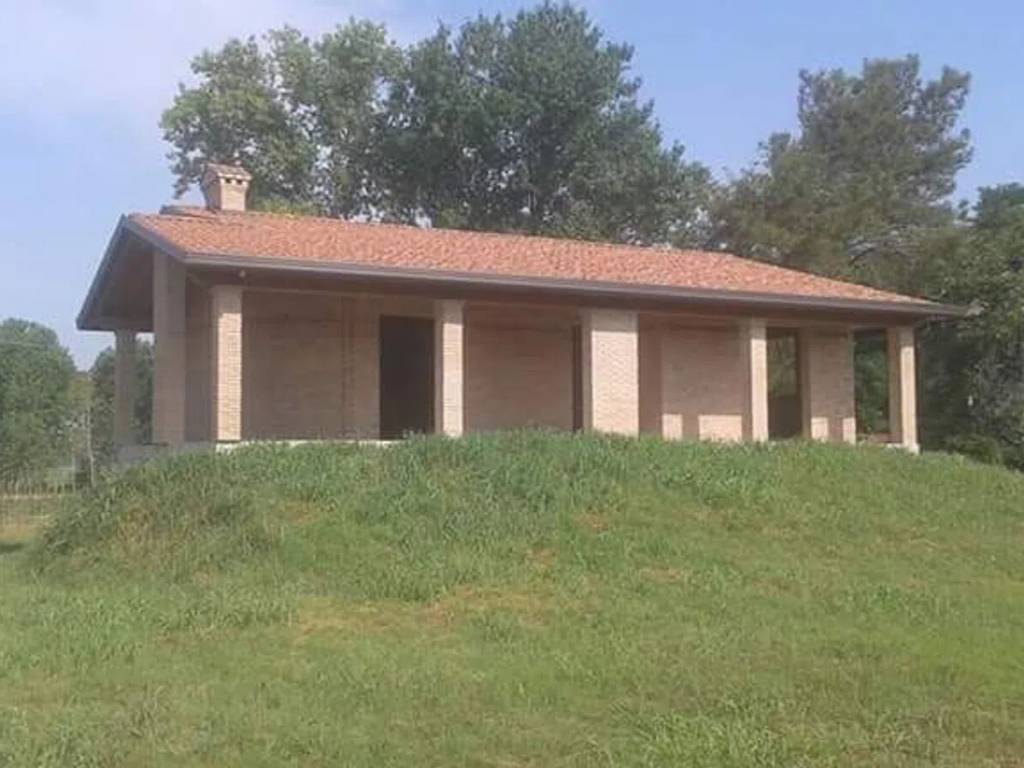 casa indipendente in vendita a Codigoro in zona Pontelangorino