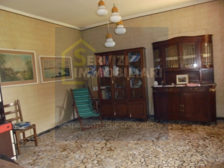 casa indipendente in vendita a Codigoro in zona Pomposa
