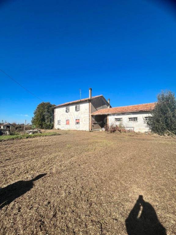 casa indipendente in vendita a Codigoro in zona Volano