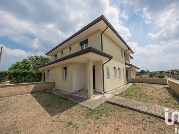 casa indipendente in vendita a Codigoro in zona Pontelangorino