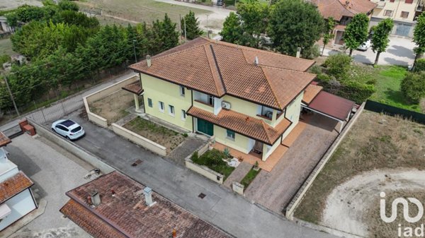 casa indipendente in vendita a Codigoro in zona Pontelangorino