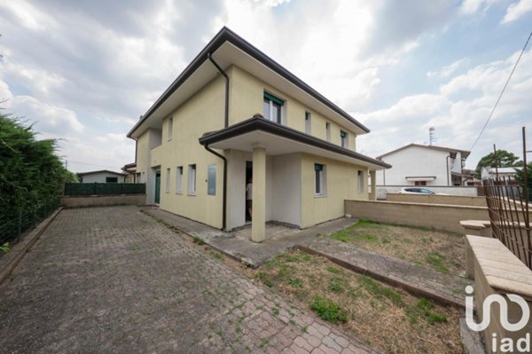 casa indipendente in vendita a Codigoro in zona Pontelangorino
