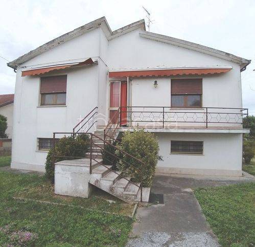 casa indipendente in vendita a Codigoro in zona Pontelangorino