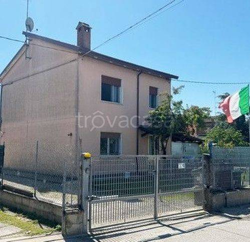 casa indipendente in vendita a Codigoro in zona Pontemaodino