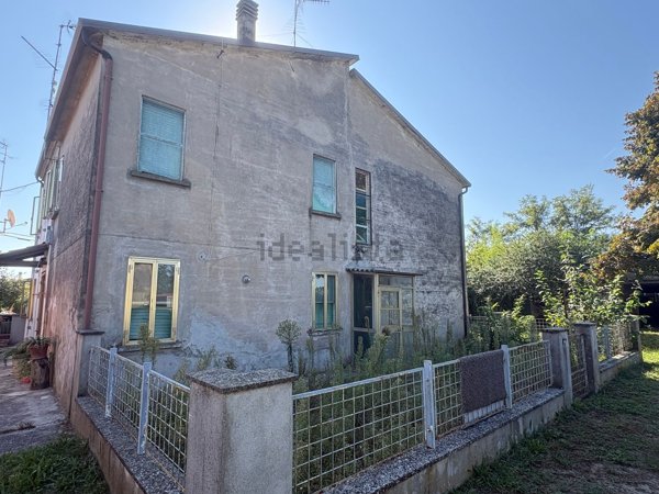 casa indipendente in vendita a Codigoro in zona Pontemaodino