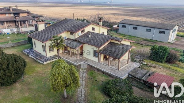 casa indipendente in vendita a Codigoro in zona Mezzogoro