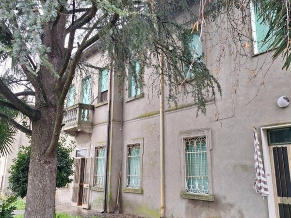 casa indipendente in vendita a Codigoro in zona Mezzogoro