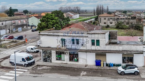 appartamento in vendita a Codigoro in zona Pontelangorino