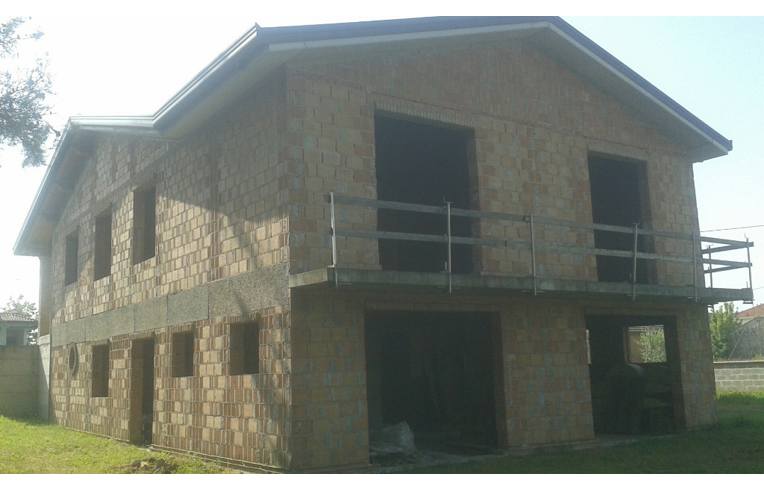 casa indipendente in vendita a Codigoro in zona Pontelangorino