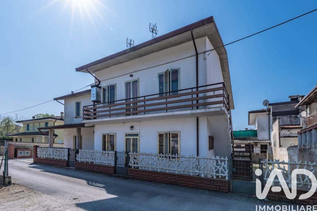 casa indipendente in vendita a Codigoro in zona Pontelangorino