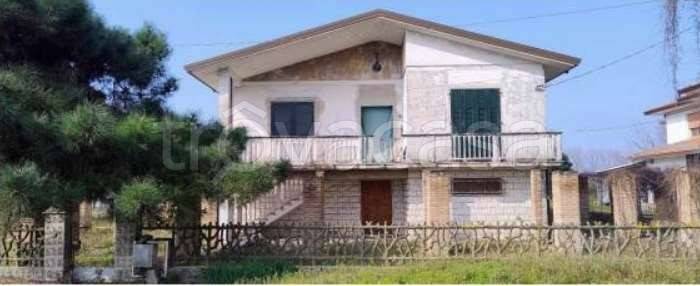 appartamento in vendita a Codigoro in zona Pontelangorino