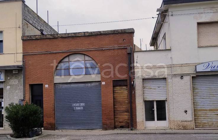 locale commerciale in vendita a Codigoro