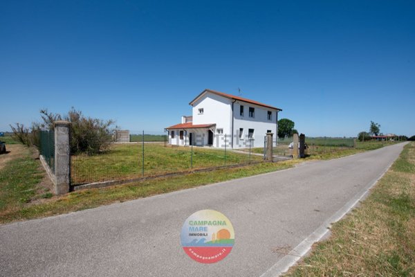 casa indipendente in vendita a Codigoro in zona Italba