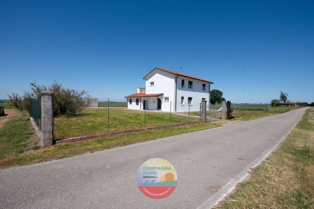 casa indipendente in vendita a Codigoro in zona Pontelangorino