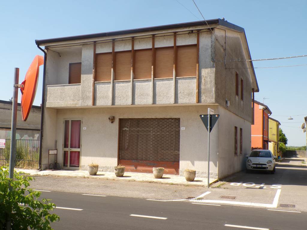 casa indipendente in vendita a Codigoro
