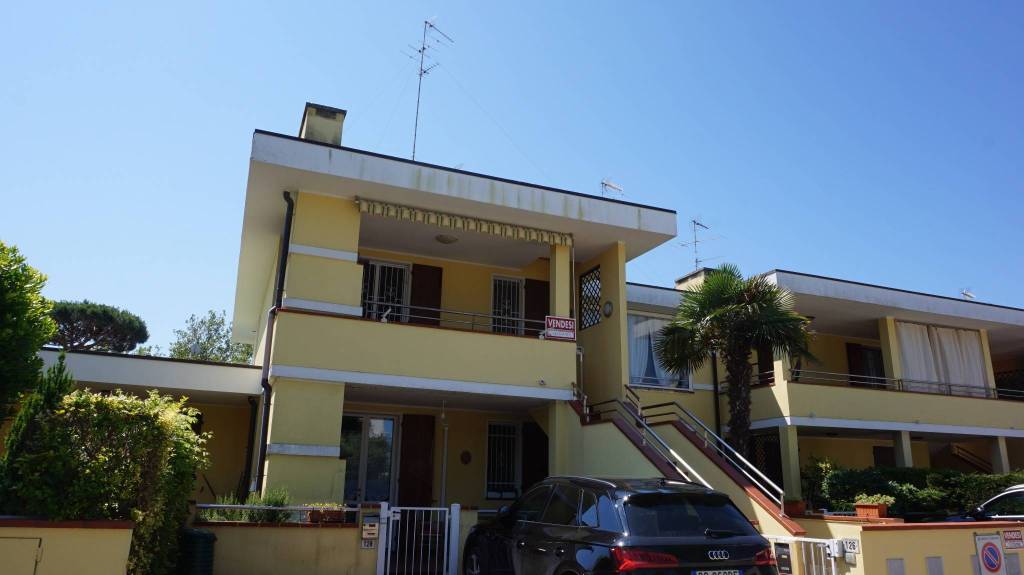 casa indipendente in vendita a Comacchio in zona Lido delle Nazioni