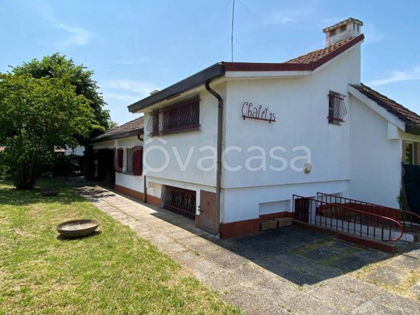 casa indipendente in vendita a Comacchio in zona Lido degli Scacchi