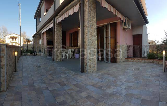 casa indipendente in vendita a Comacchio in zona Lido di Pomposa