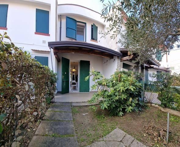 casa indipendente in vendita a Comacchio in zona Lido delle Nazioni