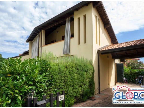 casa indipendente in vendita a Comacchio in zona Lido delle Nazioni