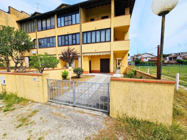 appartamento in vendita a Comacchio in zona Lido degli Estensi