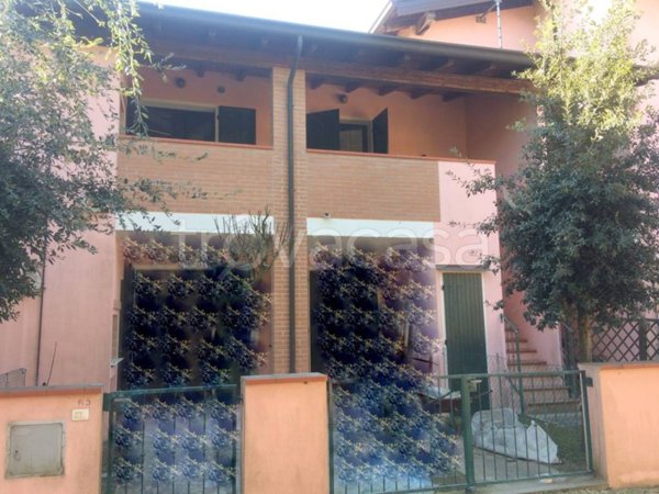 appartamento in vendita a Comacchio in zona Lido degli Scacchi
