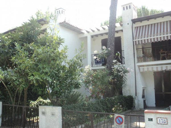 casa indipendente in vendita a Comacchio in zona Lido di Spina