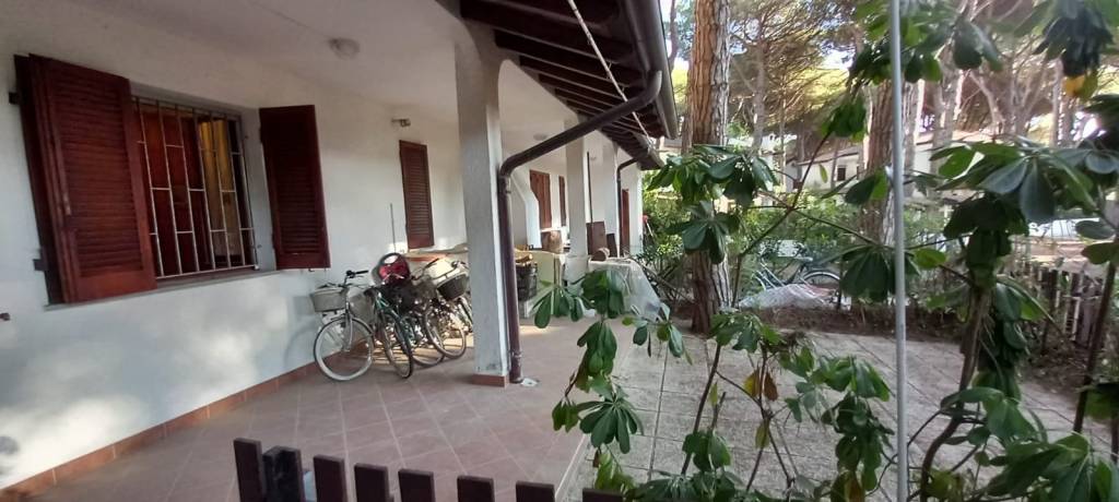 casa indipendente in vendita a Comacchio in zona Lido di Spina