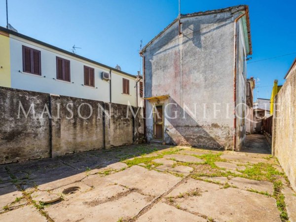 casa indipendente in vendita a Comacchio