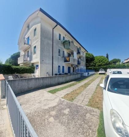 appartamento in vendita a Comacchio in zona Lido degli Scacchi