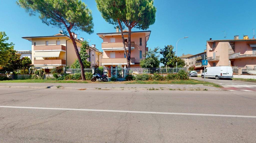 appartamento in vendita a Comacchio in zona Porto Garibaldi