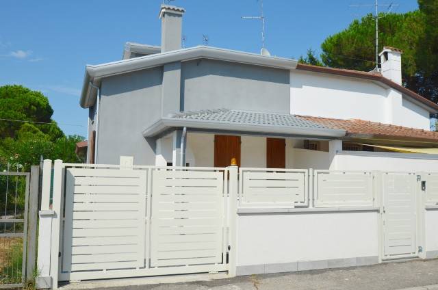 casa indipendente in vendita a Comacchio in zona Lido di Volano
