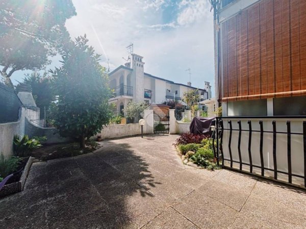 appartamento in vendita a Comacchio in zona Lido di Spina