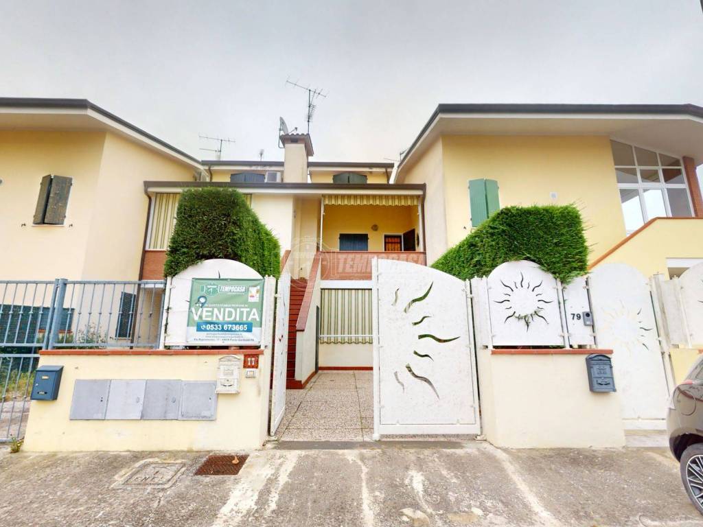 casa indipendente in vendita a Comacchio in zona San Giuseppe