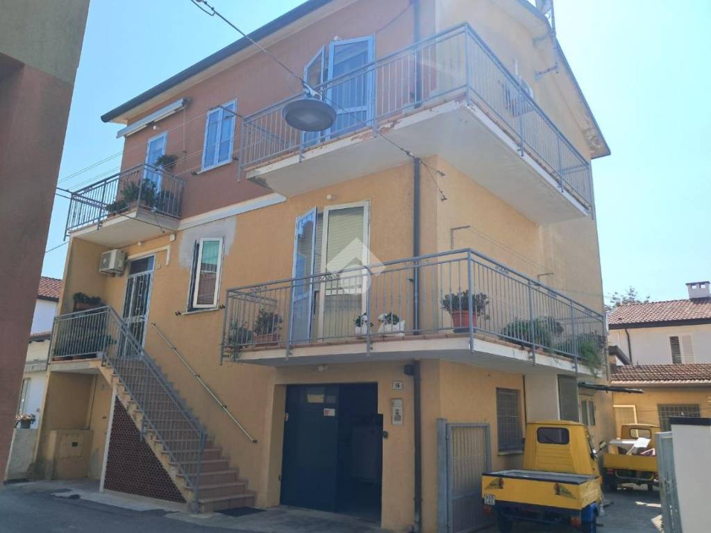 casa indipendente in vendita a Comacchio in zona Porto Garibaldi